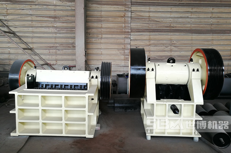 小型顎式破碎機(jī)，小型板材廢料碎石機(jī)